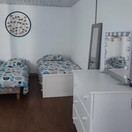 Casa de Férias Maison 4 chambres à 6 min d'O'gliss Park